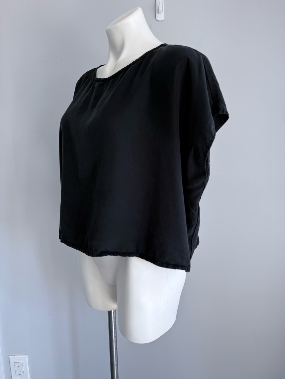 OFF ON Black Tencel Oversize Cropped Blouse Boxy Boat Neck Top XXS/XS Offon - Picture 6 of 15